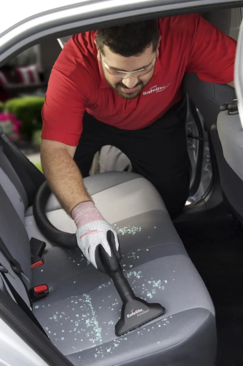 Business 4 image SAFELITE AUTOGLASS