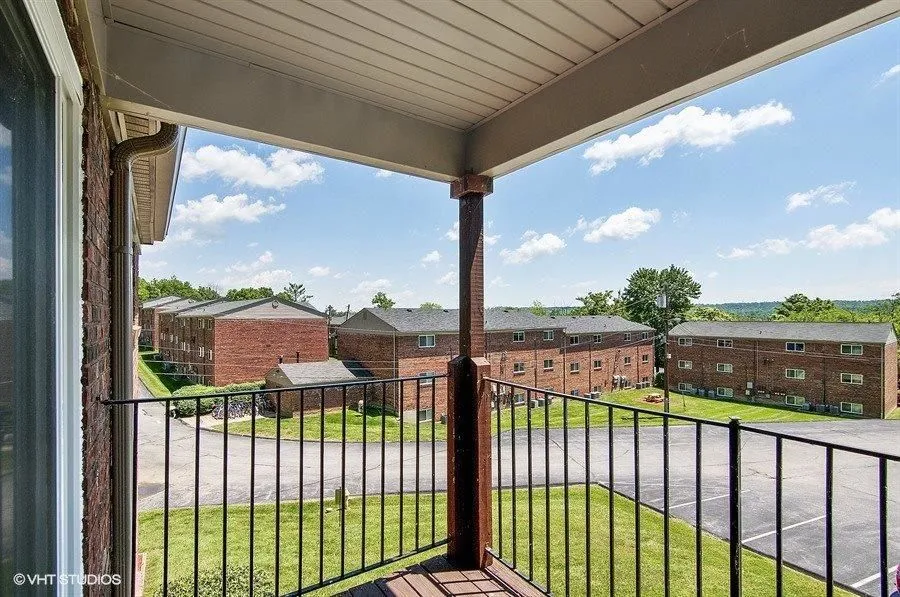 Business 4 image HERITAGE HILL ESTATES APARTMENTS